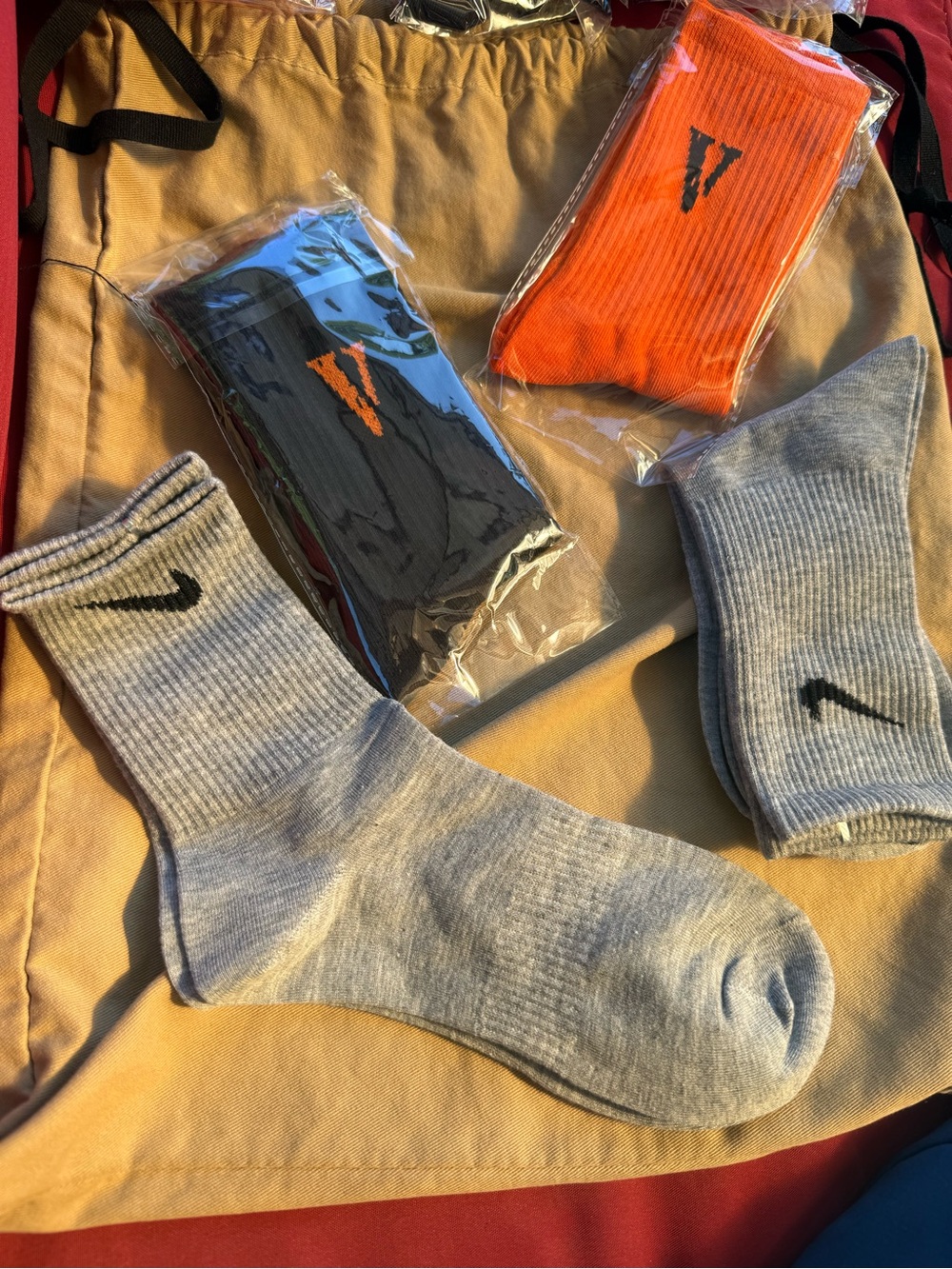 Nike Men's Athletic Crew Socks & Vlone Socks Size Medium